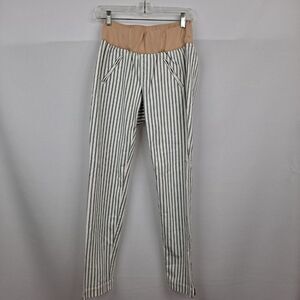 Gap Ladies straight leg pants NWOT